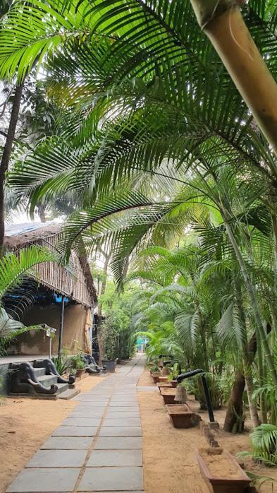 Отель Patnem Palm Garden Патнэм Экстерьер фото